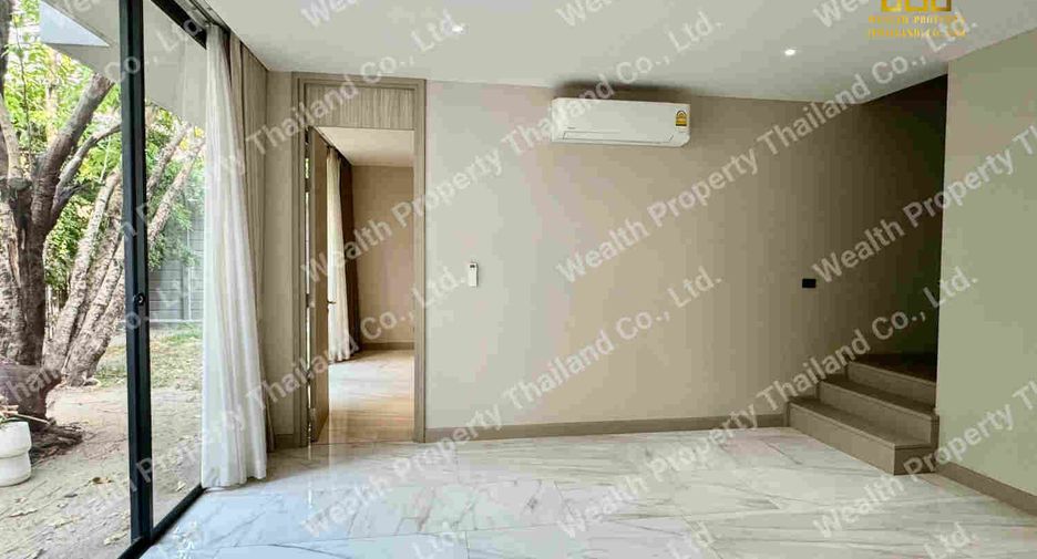For rent and for sale 5 bedrooms house in Watthana, Bangkok