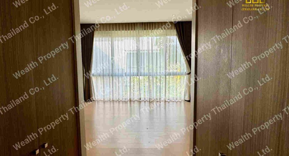 For rent and for sale 5 bedrooms house in Watthana, Bangkok