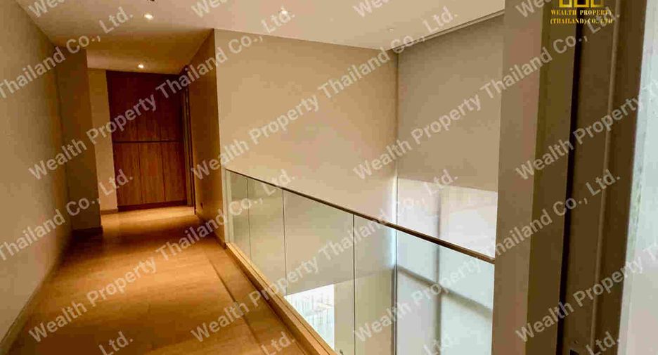 For rent and for sale 5 bedrooms house in Watthana, Bangkok