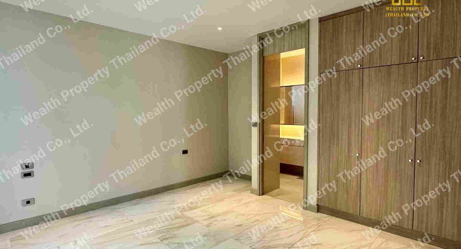 For rent and for sale 5 bedrooms house in Watthana, Bangkok
