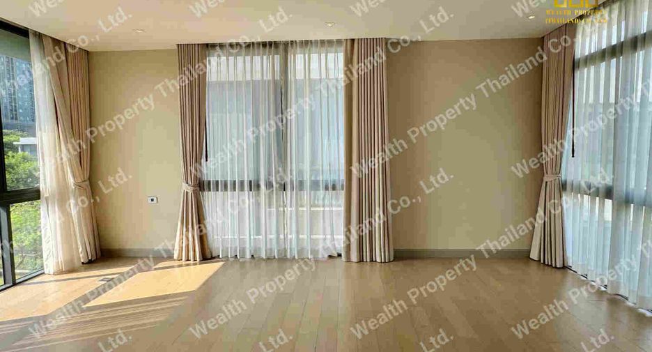 For rent and for sale 5 bedrooms house in Watthana, Bangkok