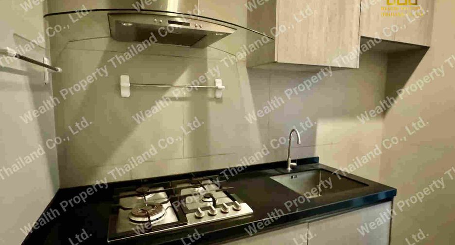 For rent and for sale 5 bedrooms house in Watthana, Bangkok