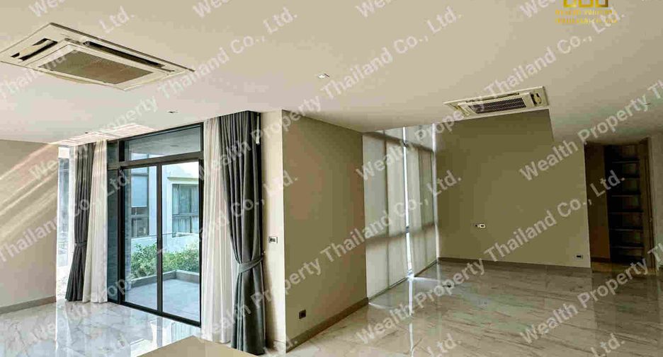For rent and for sale 5 bedrooms house in Watthana, Bangkok