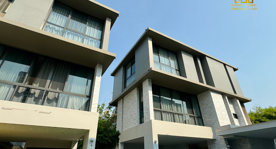 For rent and for sale 5 bedrooms house in Watthana, Bangkok