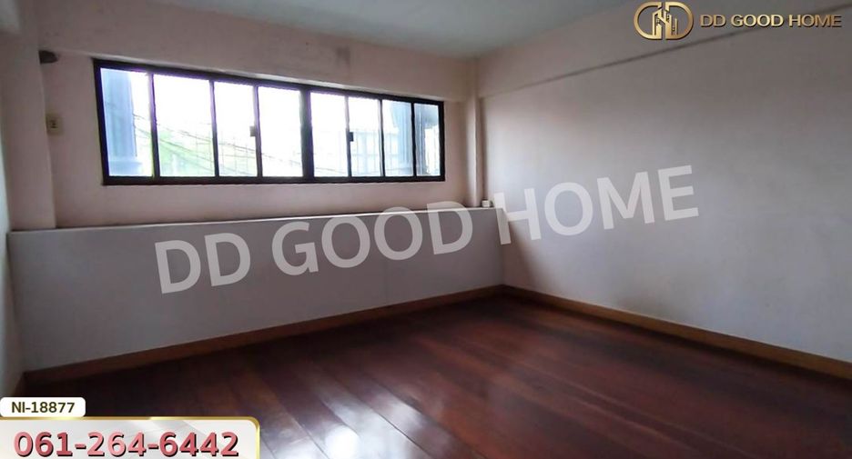 For sale 3 bedrooms retail Space in Bang Bon, Bangkok