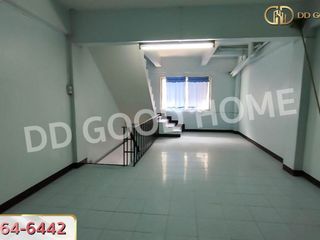 For sale 3 bedrooms retail Space in Bang Bon, Bangkok