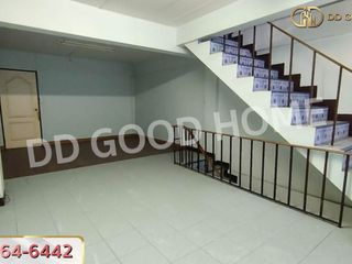 For sale 3 bedrooms retail Space in Bang Bon, Bangkok