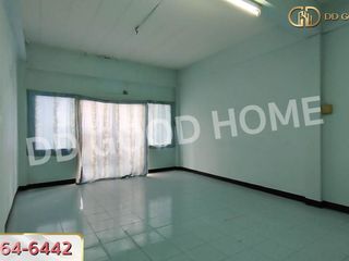For sale 3 bedrooms retail Space in Bang Bon, Bangkok