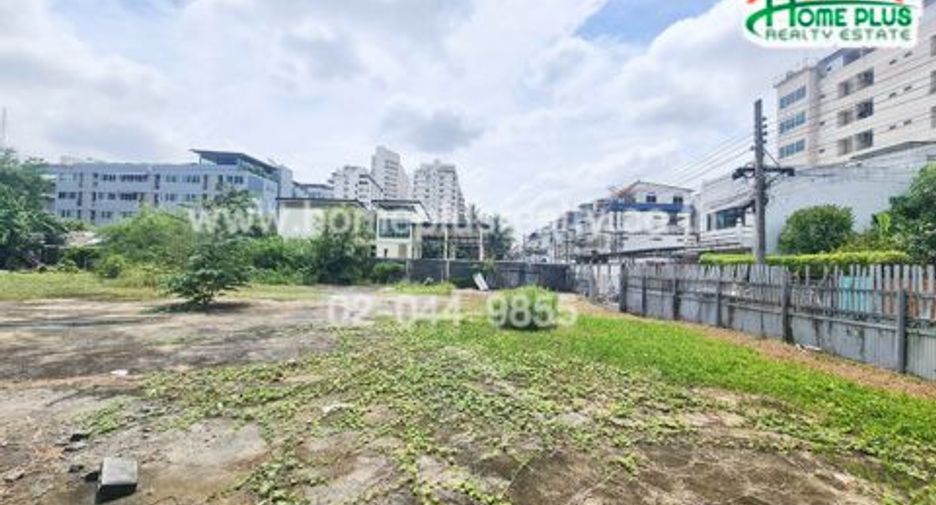 For sale land in Phaya Thai, Bangkok