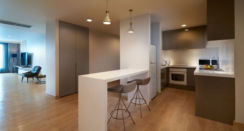 For rent 3 bed serviced apartment in Khlong Toei, Bangkok