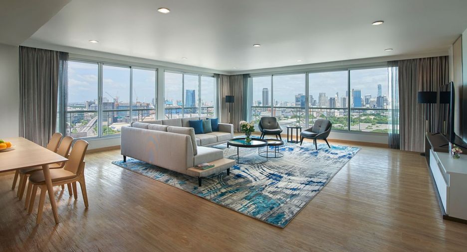 For rent 3 bed serviced apartment in Khlong Toei, Bangkok