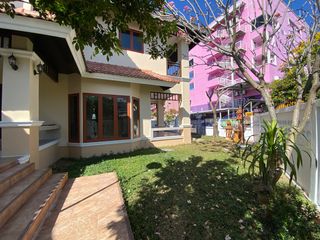For rent 4 bedrooms house in Mueang Chiang Mai, Chiang Mai