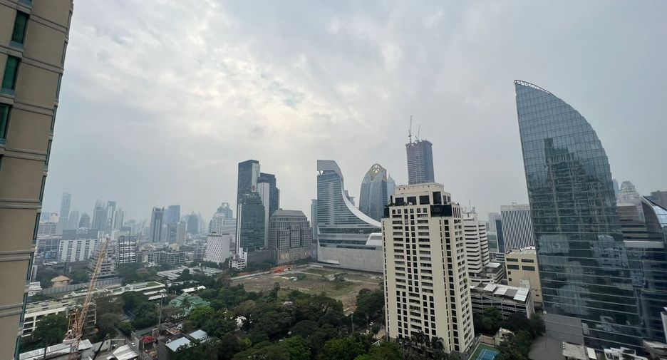 Wohnung zur Miete und zum Kauf mit 3 Zimmer in Pathum Wan, Bangkok
