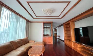 Condo en alquiler y en venta de 3 habitaciones en Pathum Wan, Bangkok