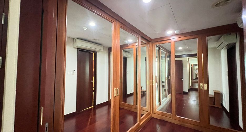 Wohnung zur Miete und zum Kauf mit 3 Zimmer in Pathum Wan, Bangkok