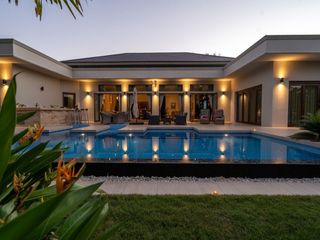 For sale 3 bedrooms house in Saraphi, Chiang Mai