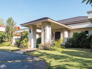 For sale 3 bedrooms house in Saraphi, Chiang Mai