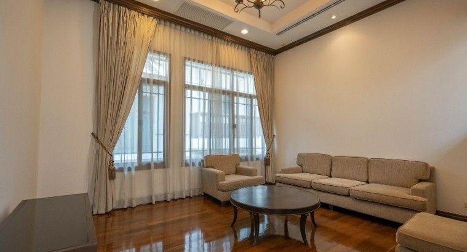 For rent 4 bed villa in Yan Nawa, Bangkok