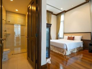For rent 4 Beds villa in Yan Nawa, Bangkok
