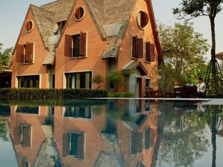 À louer 8 chambres maison à Mueang Samut Prakan, Samut Prakan