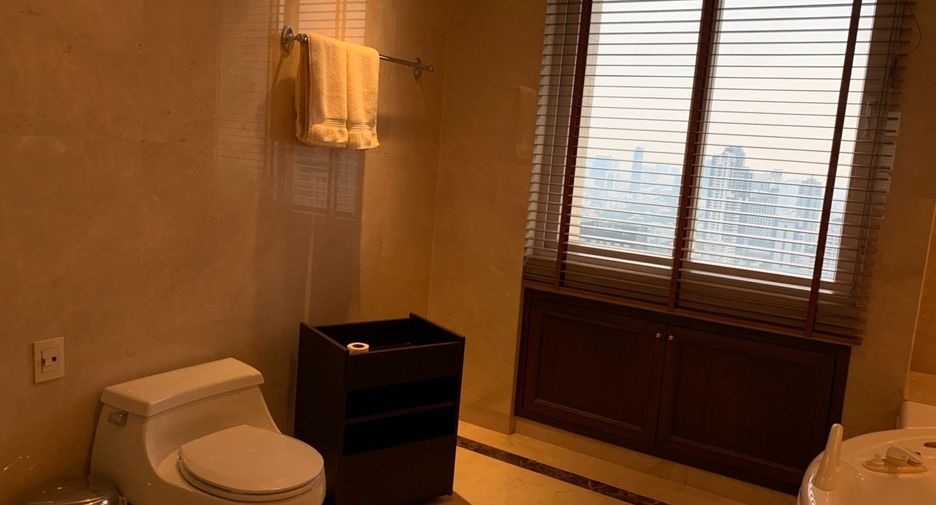 À vendre 4 chambres condo à Khlong Toei, Bangkok