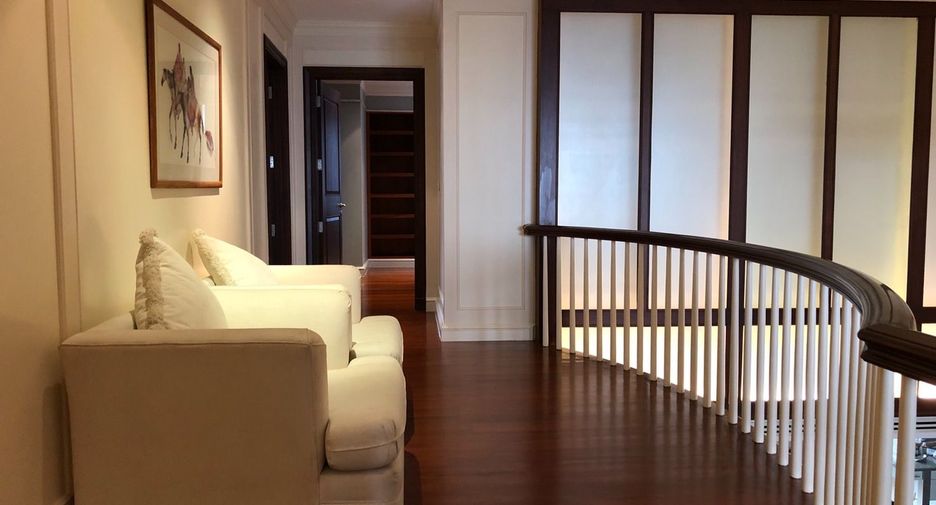 À vendre 4 chambres condo à Khlong Toei, Bangkok