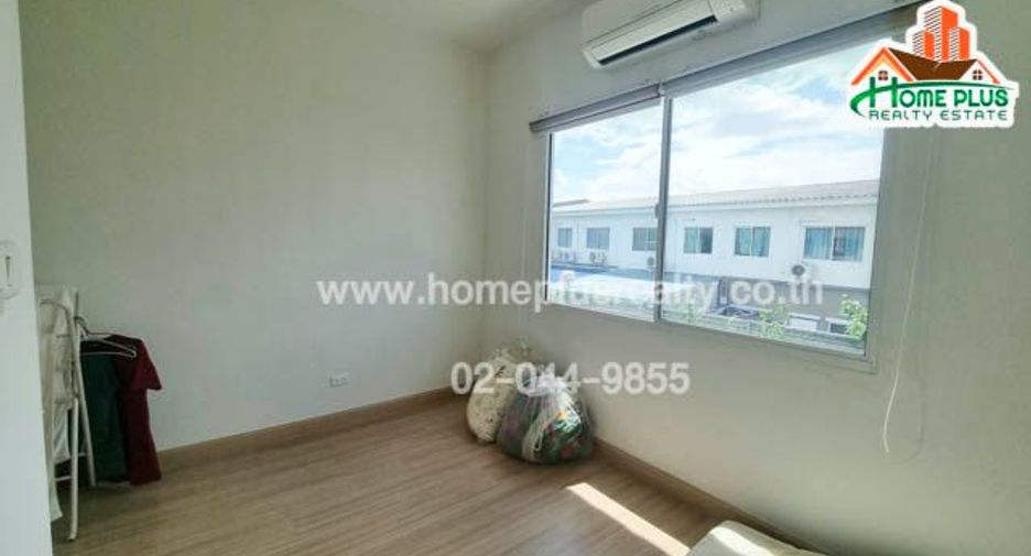 For rent 3 Beds townhouse in Bang Kruai, Nonthaburi