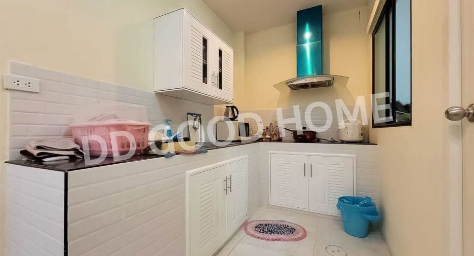 Продажа 4 спальни таунхаус в Krathum Baen, Самутсакхон
