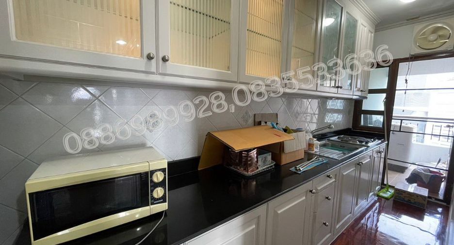 For sale studio condo in Pathum Wan, Bangkok
