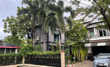 À vendre 4 chambres maison à Suan Luang, Bangkok