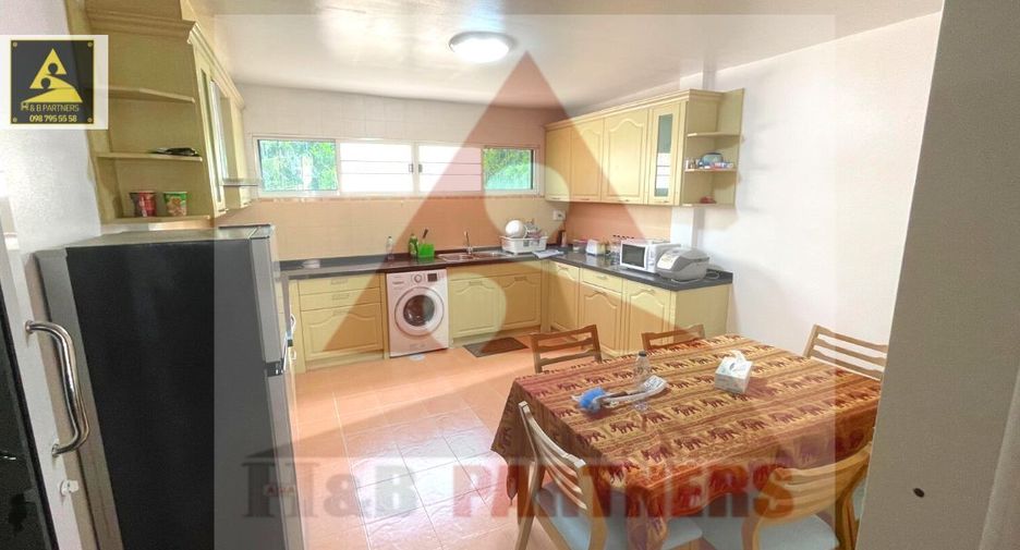 For sale 2 bedrooms townhouse in Cha Am, Phetchaburi