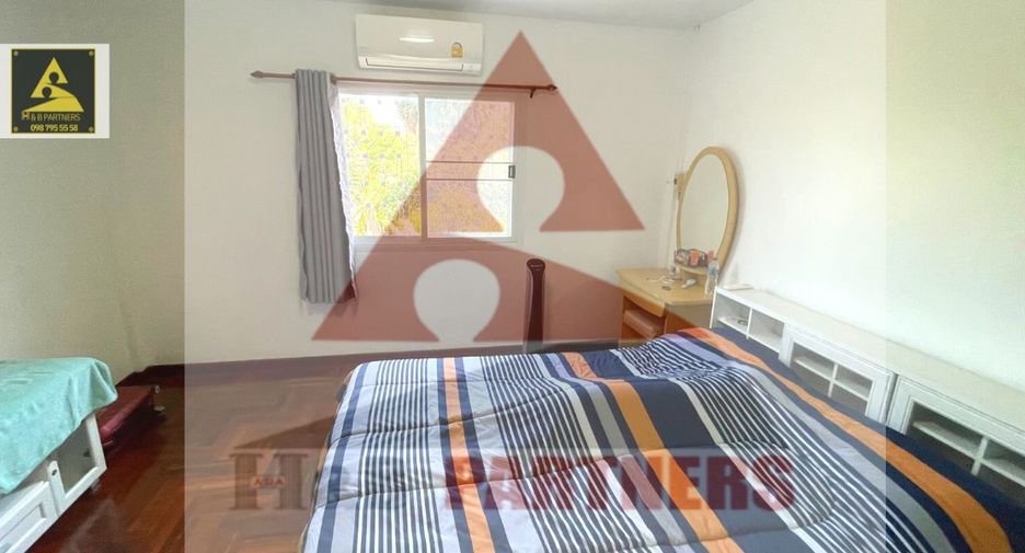 For sale 2 bedrooms townhouse in Cha Am, Phetchaburi