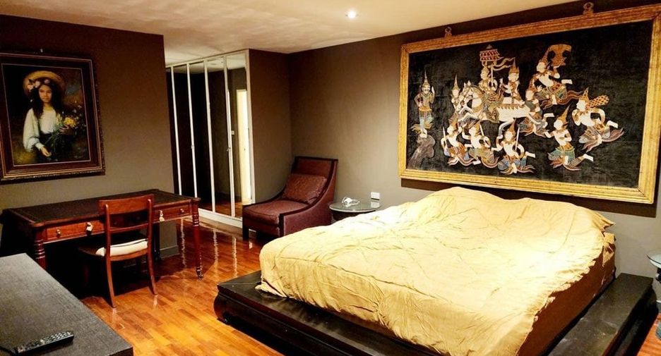 For rent そして for sale 2 ベッドルーム condo in Bang Rak, Bangkok