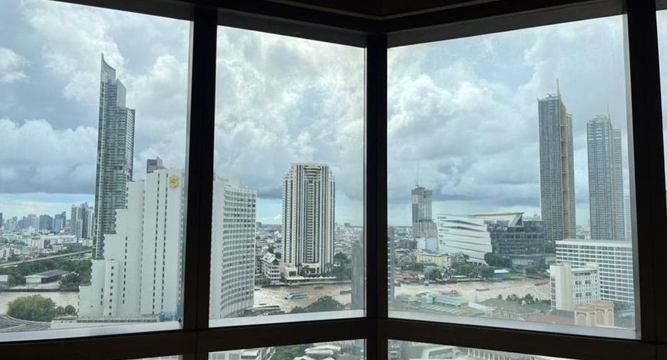 For rent そして for sale 2 ベッドルーム condo in Bang Rak, Bangkok