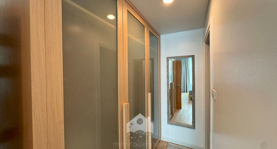 For sale 1 bed condo in Watthana, Bangkok