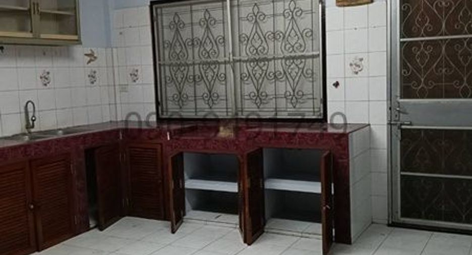 出租 4 卧室 独立屋 在 Bang Khae, 曼谷