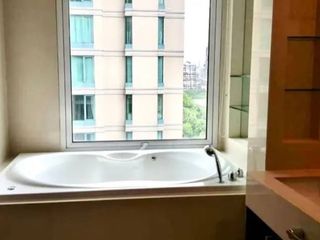 Wohnung zur Miete mit 4 Zimmer in Pathum Wan, Bangkok