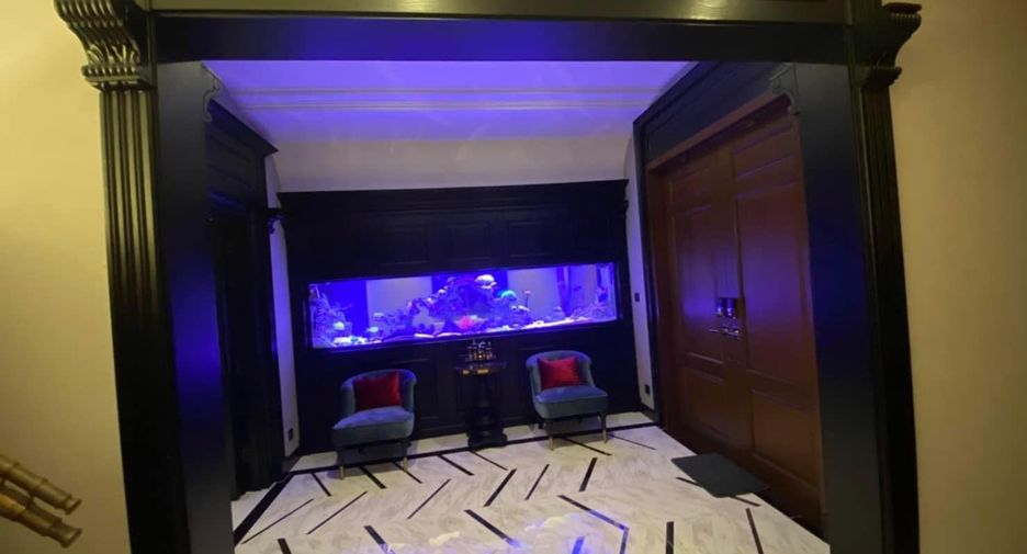 For sale 5 bedrooms house in Khan Na Yao, Bangkok