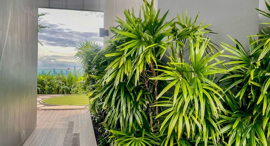 For sale 2 bed condo in Khlong Toei, Bangkok