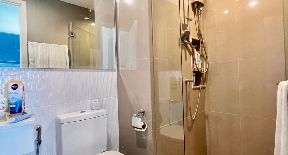 For sale 2 bed condo in Khlong Toei, Bangkok