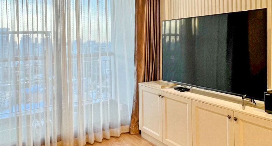 For sale 2 bed condo in Khlong Toei, Bangkok