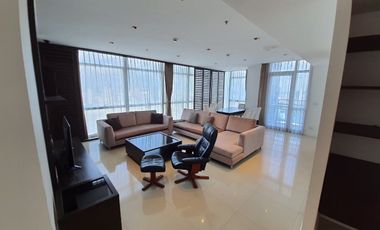For rent 3 bedrooms condo in Pathum Wan, Bangkok