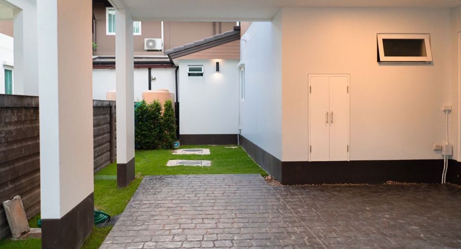 For rent 4 bedrooms house in Mae Rim, Chiang Mai