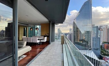For sale 3 bedrooms condo in Khlong Toei, Bangkok