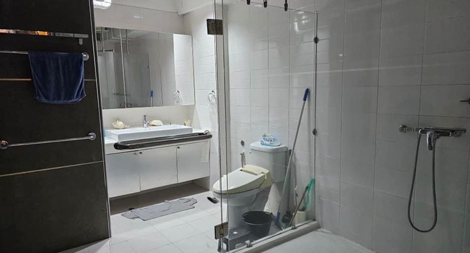 Продажа 2 спальни кондо в Банг Рак, Бангкок
