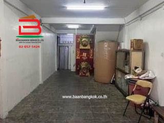 出售 11 卧室 商业空间 在 Chom Thong, 曼谷
