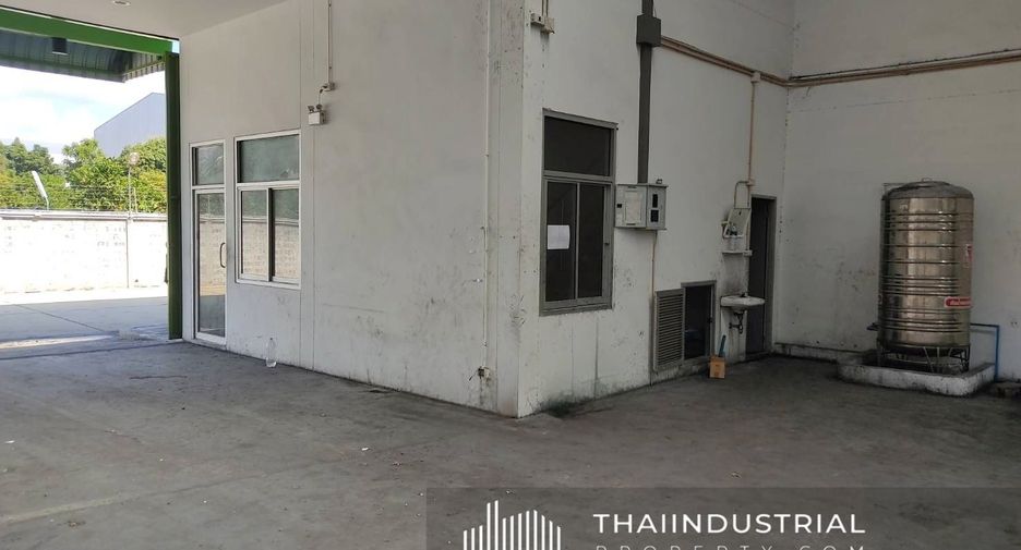For rent warehouse in Lat Lum Kaeo, Pathum Thani