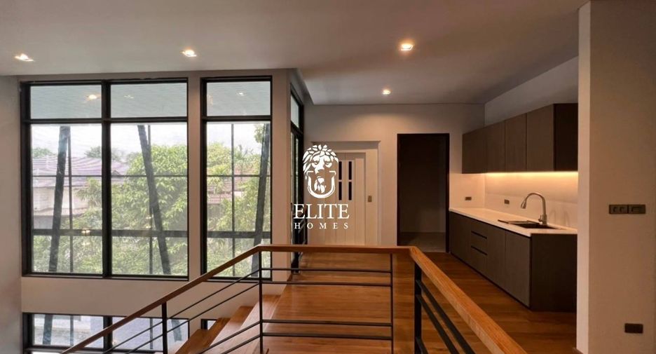 Casa en venta de 5 habitaciones en Bang Sue, Bangkok