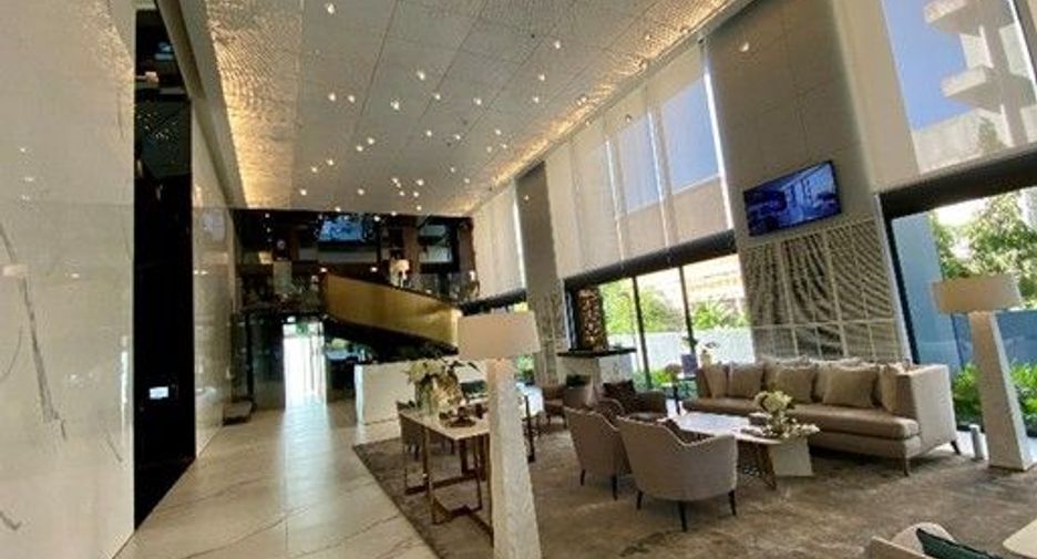 For rent 3 bedrooms condo in Watthana, Bangkok
