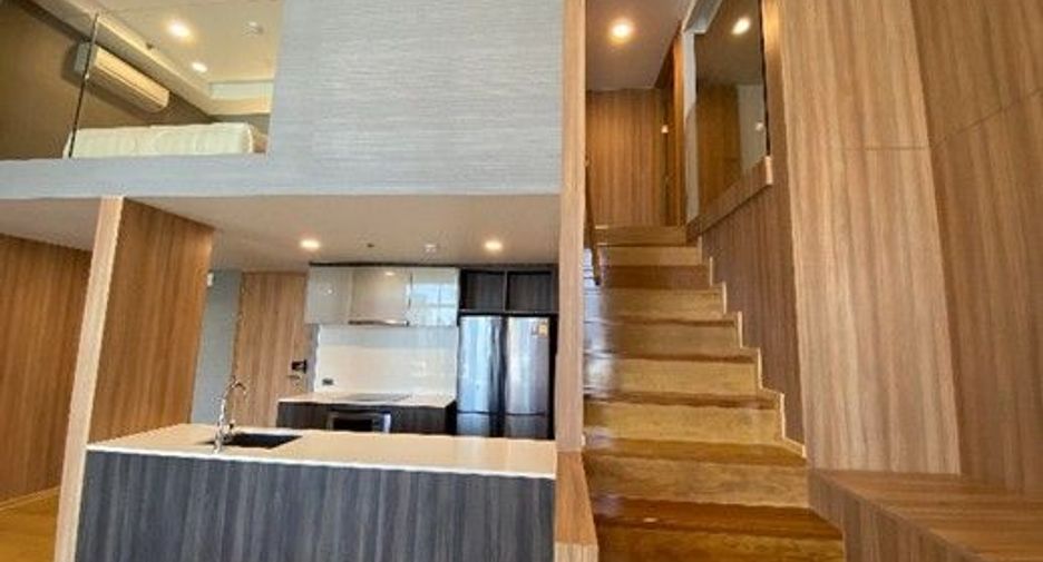 For rent 3 bedrooms condo in Watthana, Bangkok